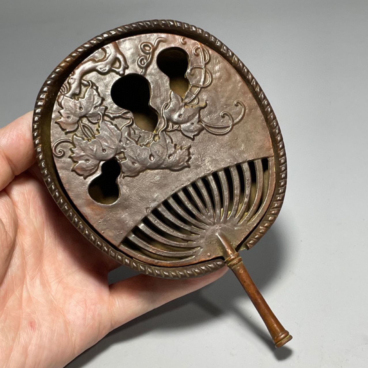 Antique Copper Palm-Leaf Fan I - Home Office Layout recension och pris